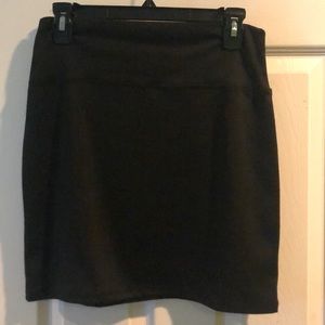 Maurice’s small black skirt